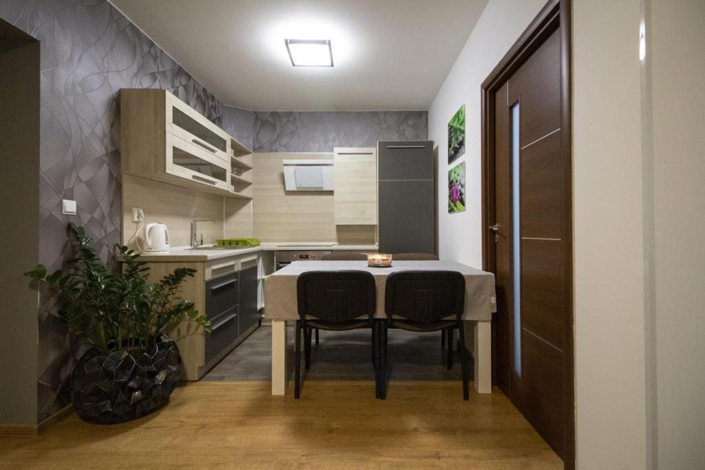 Apartman Adam Velky Slavkov Exterior foto
